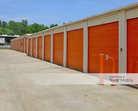 Source URL: https://cdnsc.rentcafe.com/dmslivecafe/3/1064647/1064647-1-3.jpg?width=-1&height=385&quality=80