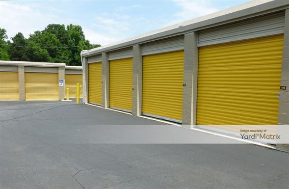 Source URL: https://cdnsc.rentcafe.com/dmslivecafe/3/1064651/1064651-1-5.jpg?width=-1&height=385&quality=80