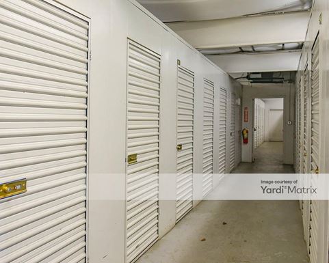 Source URL: https://cdnsc.rentcafe.com/dmslivecafe/3/1064652/1064652-1-4.jpg?width=-1&height=385&quality=80