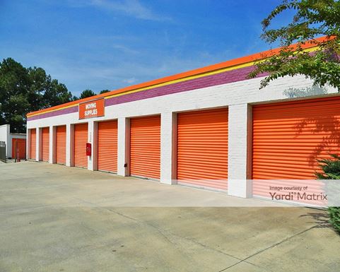 Source URL: https://cdnsc.rentcafe.com/dmslivecafe/3/1064655/1064655-1-2.jpg?width=-1&height=385&quality=80