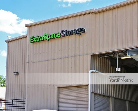 Source URL: https://cdnsc.rentcafe.com/dmslivecafe/3/1064702/1064702-1-1.jpg?width=-1&height=385&quality=80