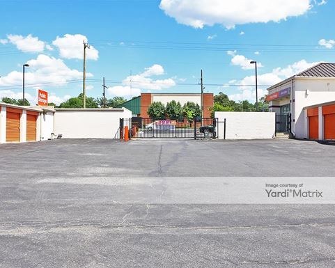 Source URL: https://cdnsc.rentcafe.com/dmslivecafe/3/1064705/1064705-1-2.jpg?width=-1&height=385&quality=80