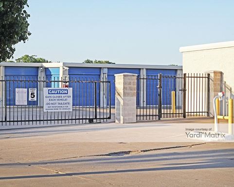 Source URL: https://cdnsc.rentcafe.com/dmslivecafe/3/1064728/1064728-1-2.jpg?width=-1&height=385&quality=80