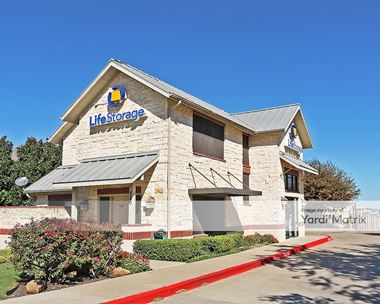 Storage Units for Rent available at 550 North Custer Road, McKinney, TX 75071