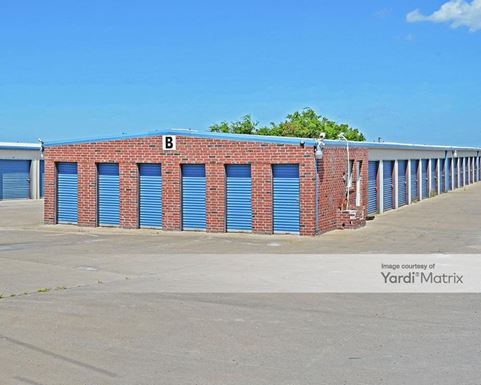 Source URL: https://cdnsc.rentcafe.com/dmslivecafe/3/1064732/1064732-1-2.jpg?width=-1&height=385&quality=80