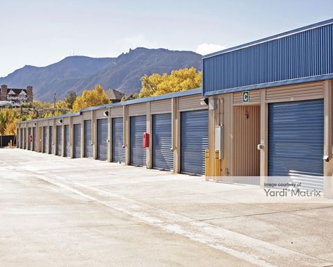 Source URL: https://cdnsc.rentcafe.com/dmslivecafe/3/1064782/1064782-1-4.jpg?width=-1&height=385&quality=80