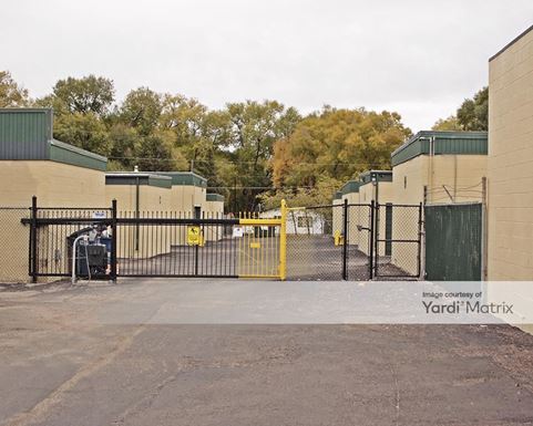 Source URL: https://cdnsc.rentcafe.com/dmslivecafe/3/1064796/1064796-1-2.jpg?width=-1&height=385&quality=80