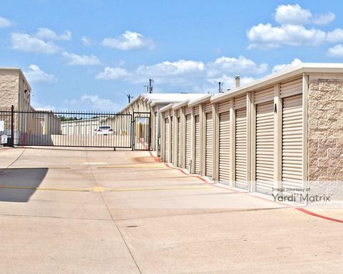 Source URL: https://cdnsc.rentcafe.com/dmslivecafe/3/1064809/1064809-1-2.jpg?width=-1&height=385&quality=80