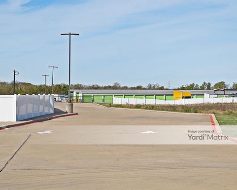 Source URL: https://cdnsc.rentcafe.com/dmslivecafe/3/1064818/1064818-1-5.jpg?width=-1&height=385&quality=80