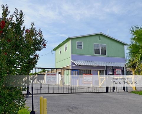 Source URL: https://cdnsc.rentcafe.com/dmslivecafe/3/1064820/1064820-1-2.jpg?width=-1&height=385&quality=80