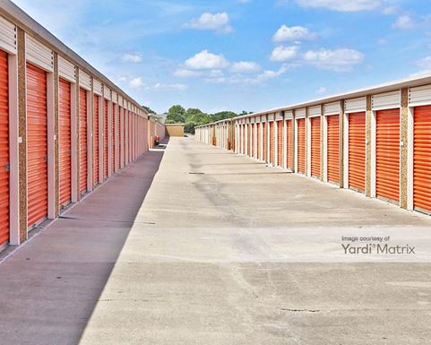 Source URL: https://cdnsc.rentcafe.com/dmslivecafe/3/1064832/1064832-1-2.jpg?width=-1&height=385&quality=80