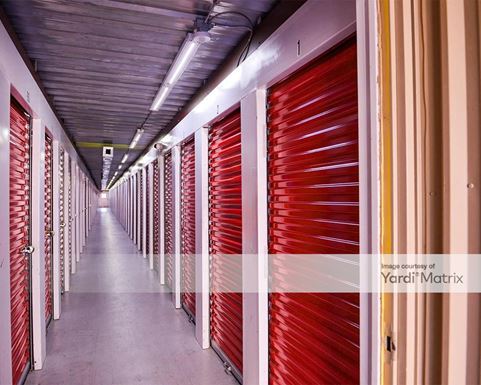 Source URL: https://cdnsc.rentcafe.com/dmslivecafe/3/1064835/1064835-1-5.jpg?width=-1&height=385&quality=80