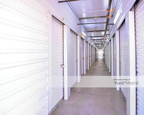 Source URL: https://cdnsc.rentcafe.com/dmslivecafe/3/1064842/1064842-1-2.jpg?width=-1&height=385&quality=80