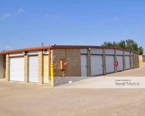 Source URL: https://cdnsc.rentcafe.com/dmslivecafe/3/1064842/1064842-1-3.jpg?width=-1&height=385&quality=80