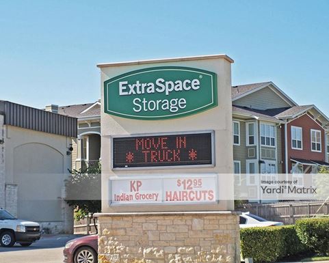 Source URL: https://cdnsc.rentcafe.com/dmslivecafe/3/1064857/1064857-1-2.jpg?width=-1&height=385&quality=80