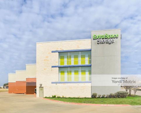 Source URL: https://cdnsc.rentcafe.com/dmslivecafe/3/1064881/1064881-1-5.jpg?width=-1&height=385&quality=80