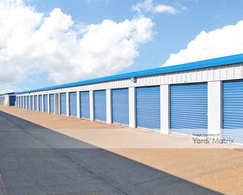 Source URL: https://cdnsc.rentcafe.com/dmslivecafe/3/1064884/1064884-1-2.jpg?width=-1&height=385&quality=80