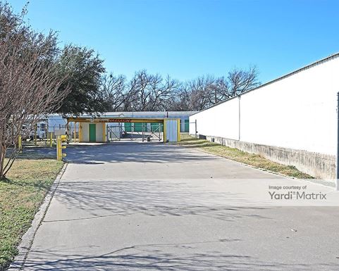 Source URL: https://cdnsc.rentcafe.com/dmslivecafe/3/1064885/1064885-1-2.jpg?width=-1&height=385&quality=80