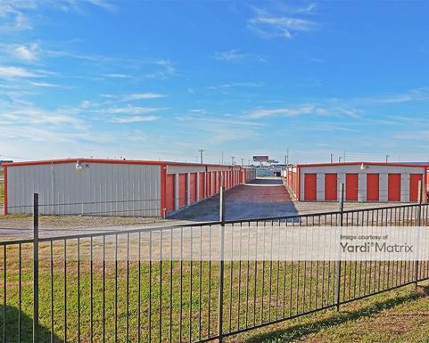 Source URL: https://cdnsc.rentcafe.com/dmslivecafe/3/1064893/1064893-1-2.jpg?width=-1&height=385&quality=80