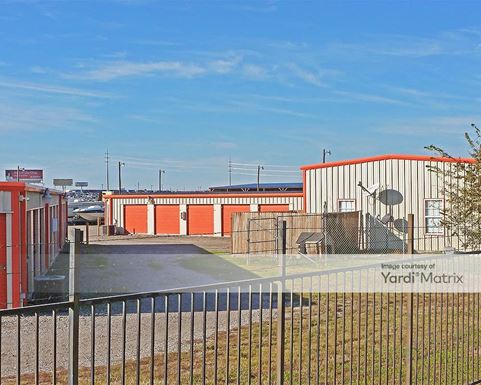 Source URL: https://cdnsc.rentcafe.com/dmslivecafe/3/1064893/1064893-1-5.jpg?width=-1&height=385&quality=80