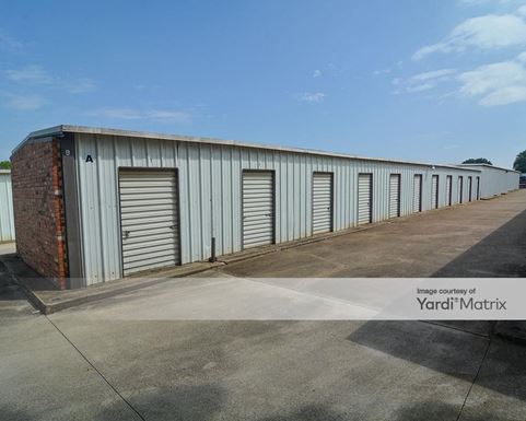 Source URL: https://cdnsc.rentcafe.com/dmslivecafe/3/1064896/1064896-1-2.jpg?width=-1&height=385&quality=80