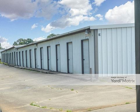 Source URL: https://cdnsc.rentcafe.com/dmslivecafe/3/1064896/1064896-1-3.jpg?width=-1&height=385&quality=80