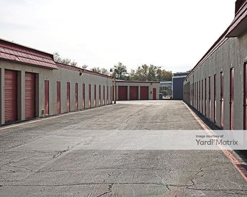 Source URL: https://cdnsc.rentcafe.com/dmslivecafe/3/1064897/1064897-1-2.jpg?width=-1&height=385&quality=80