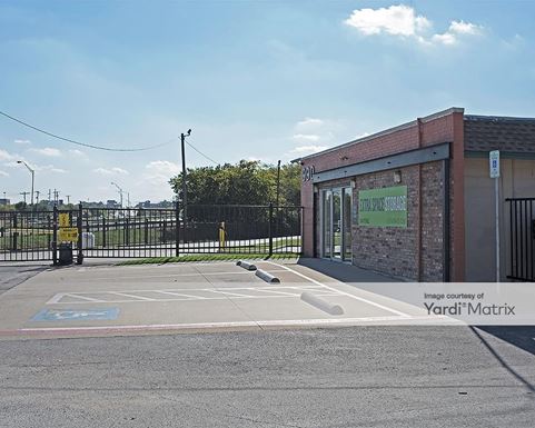 Source URL: https://cdnsc.rentcafe.com/dmslivecafe/3/1064900/1064900-1-2.jpg?width=-1&height=385&quality=80