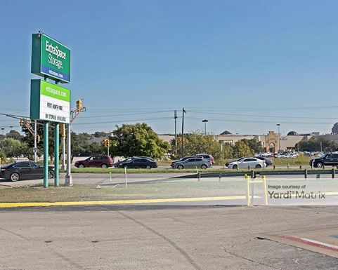 Source URL: https://cdnsc.rentcafe.com/dmslivecafe/3/1064900/1064900-1-4.jpg?width=-1&height=385&quality=80