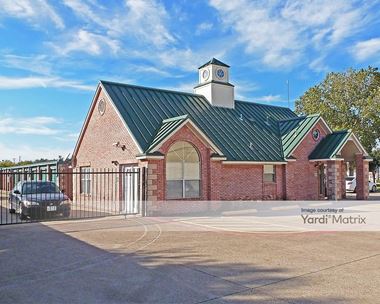 Storage Units for Rent available at 2044 West State Highway 114, Grapevine, TX 76051