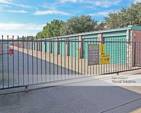 Source URL: https://cdnsc.rentcafe.com/dmslivecafe/3/1064901/1064901-1-4.jpg?width=-1&height=385&quality=80