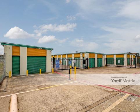 Source URL: https://cdnsc.rentcafe.com/dmslivecafe/3/1064904/1064904-1-2.jpg?width=-1&height=385&quality=80