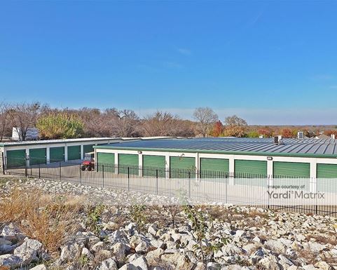 Source URL: https://cdnsc.rentcafe.com/dmslivecafe/3/1064909/1064909-1-5.jpg?width=-1&height=385&quality=80