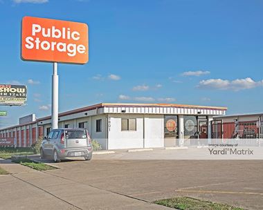 Storage Units for Rent available at 8801 West Fwy, Fort Worth, TX 76116