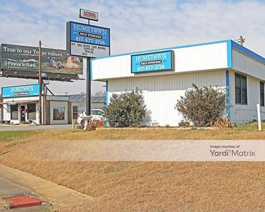 Storage Units for Rent available at 1648 NW Parkway, Azle, TX 76020