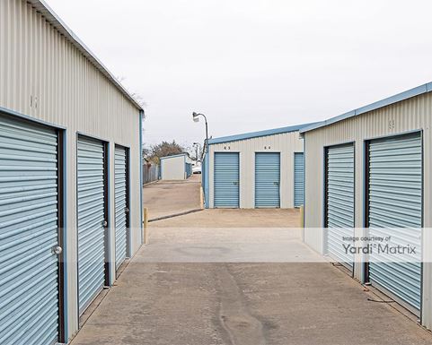 Source URL: https://cdnsc.rentcafe.com/dmslivecafe/3/1064939/1064939-1-4.jpg?width=-1&height=385&quality=80