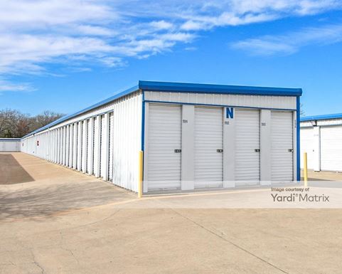 Source URL: https://cdnsc.rentcafe.com/dmslivecafe/3/1064960/1064960-1-3.jpg?width=-1&height=385&quality=80