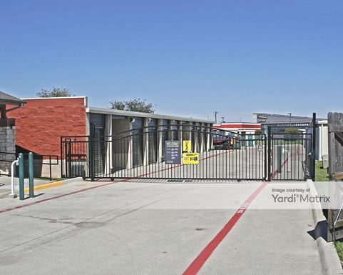 Source URL: https://cdnsc.rentcafe.com/dmslivecafe/3/1064981/1064981-1-3.jpg?width=-1&height=385&quality=80