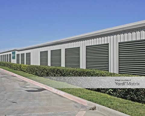 Source URL: https://cdnsc.rentcafe.com/dmslivecafe/3/1064981/1064981-1-5.jpg?width=-1&height=385&quality=80