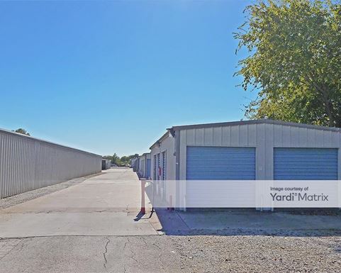 Source URL: https://cdnsc.rentcafe.com/dmslivecafe/3/1064984/1064984-1-4.jpg?width=-1&height=385&quality=80