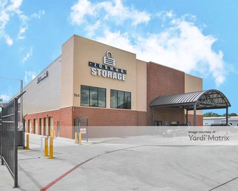 Source URL: https://cdnsc.rentcafe.com/dmslivecafe/3/1064990/1064990-1-1.jpg?width=-1&height=385&quality=80