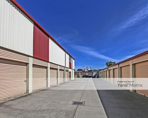 Source URL: https://cdnsc.rentcafe.com/dmslivecafe/3/1064998/1064998-1-3.jpg?width=-1&height=385&quality=80