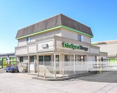 Storage Units for Rent available at 815 East Fletcher Avenue, Tampa, FL 33612
