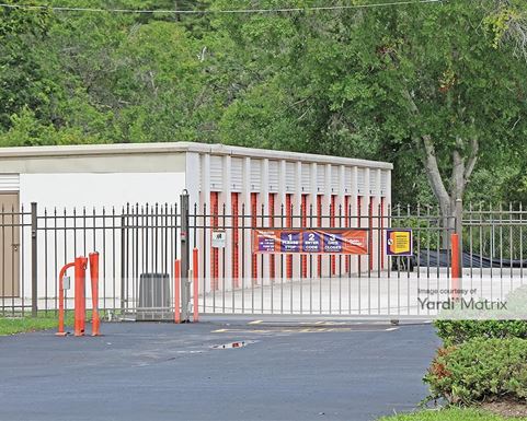 Source URL: https://cdnsc.rentcafe.com/dmslivecafe/3/1065035/1065035-1-4.jpg?width=-1&height=385&quality=80