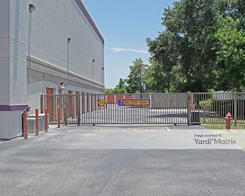 Source URL: https://cdnsc.rentcafe.com/dmslivecafe/3/1065039/1065039-1-5.jpg?width=-1&height=385&quality=80