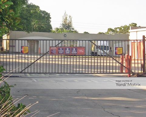 Source URL: https://cdnsc.rentcafe.com/dmslivecafe/3/1065043/1065043-1-4.jpg?width=-1&height=385&quality=80