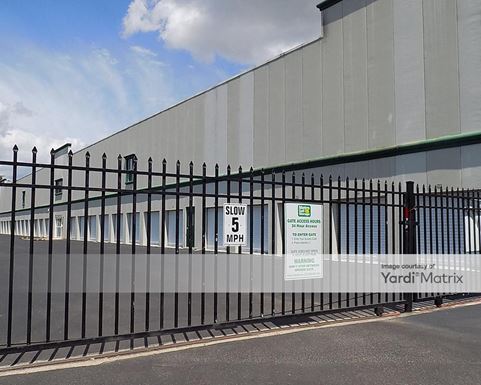 Source URL: https://cdnsc.rentcafe.com/dmslivecafe/3/1065048/1065048-1-4.jpg?width=-1&height=385&quality=80