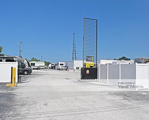 Source URL: https://cdnsc.rentcafe.com/dmslivecafe/3/1065053/1065053-1-2.jpg?width=-1&height=385&quality=80