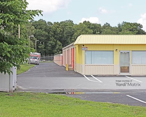 Source URL: https://cdnsc.rentcafe.com/dmslivecafe/3/1065106/1065106-1-4.jpg?width=-1&height=385&quality=80