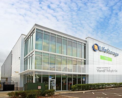 Source URL: https://cdnsc.rentcafe.com/dmslivecafe/3/1065148/1065148-1-3.jpg?width=-1&height=385&quality=80